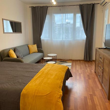 Sity Home Burgas ภายนอก รูปภาพ
